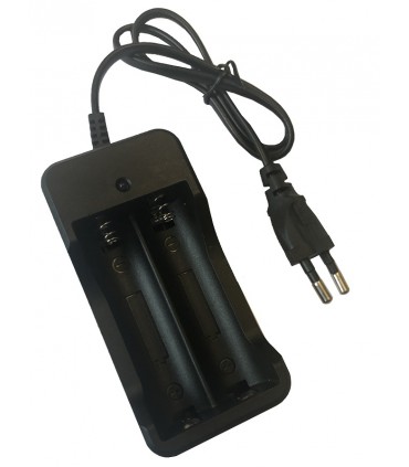 Ładowarka + 2 akumulatorki 18650 7800mAh 3.7V