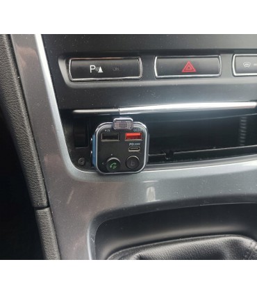 Transmiter Bluetooth FM Ładowarka 2x USB + Typ-C