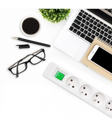 Przedłużacz Listwa Zasilająca 6 Gniazd 1,8m Qoltec